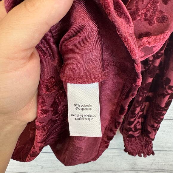 Maurices Plus Size Maroon Velour Mock Neck Floral Long Sleeve Top Size 1X - Picture 7 of 9